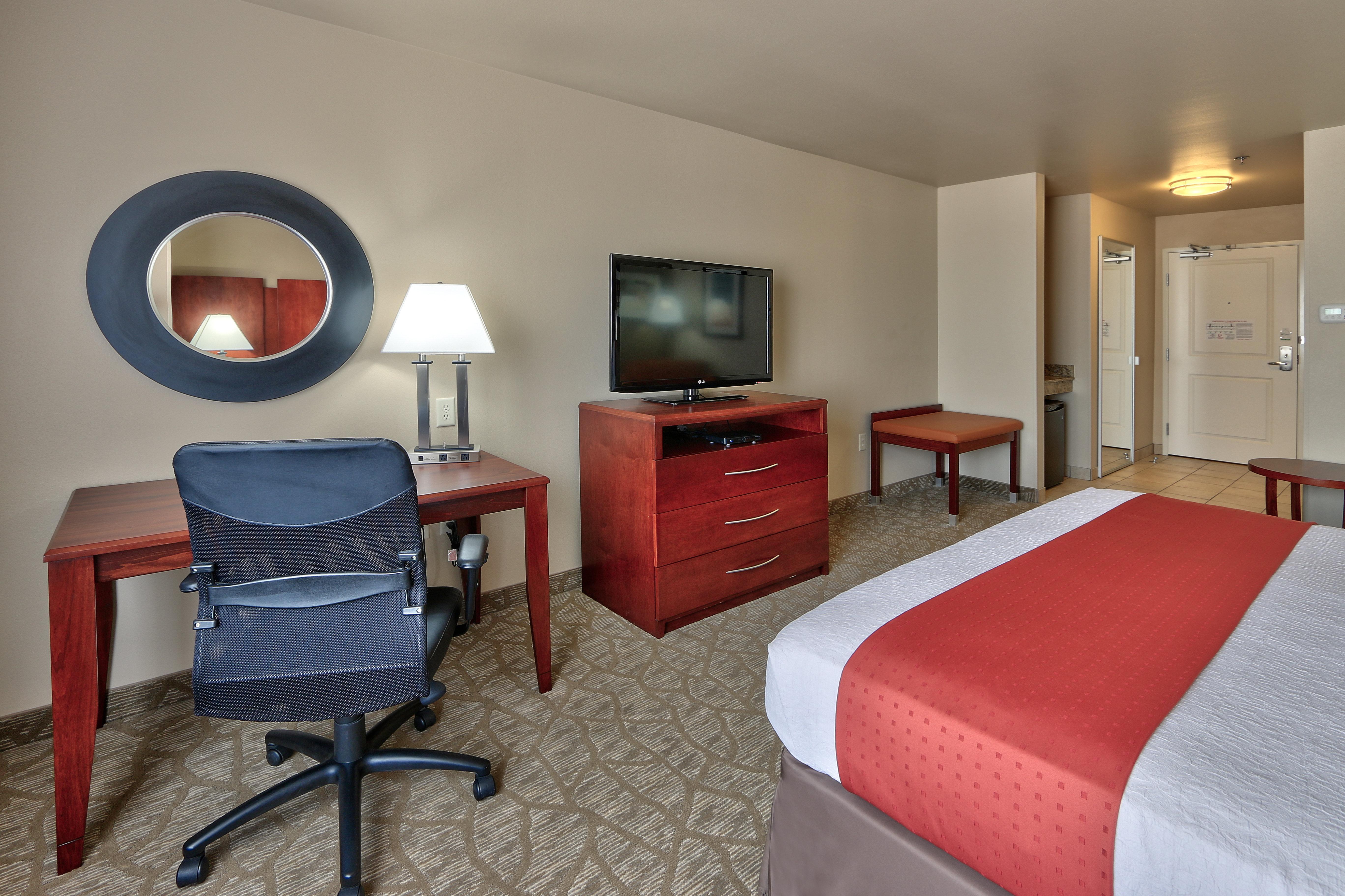 Holiday Inn Roswell By Ihg Exterior photo