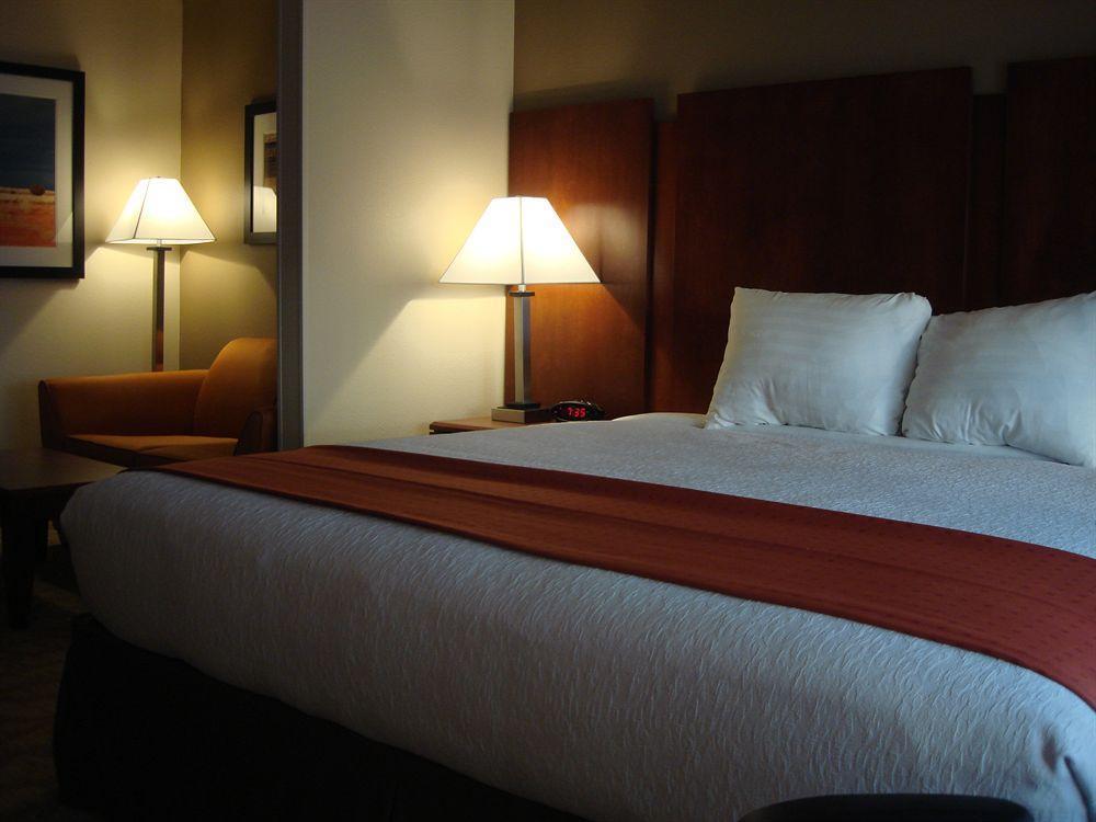 Holiday Inn Roswell By Ihg Exterior photo
