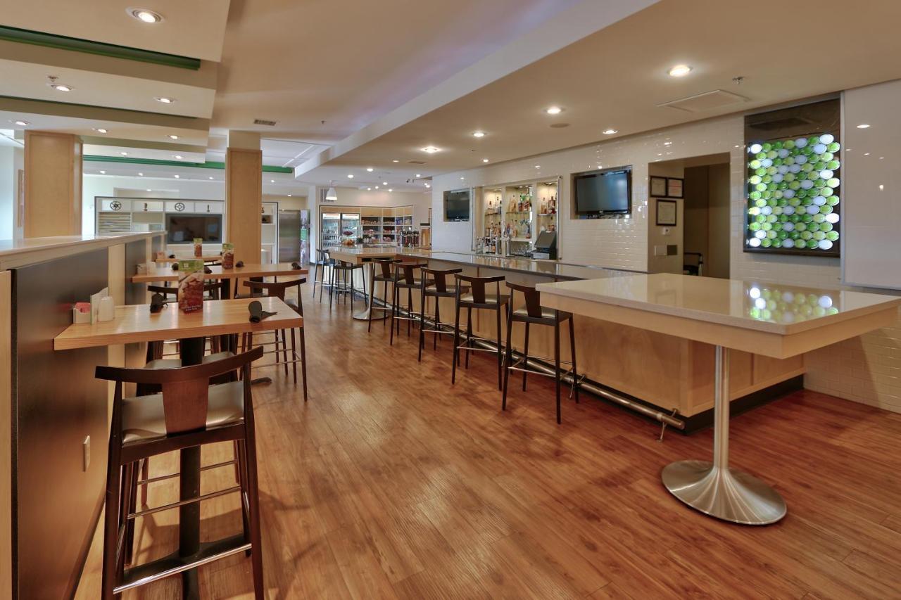 Holiday Inn Roswell By Ihg Exterior photo